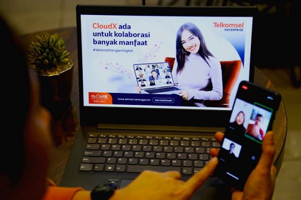 Aplikasi Meeting Online CloudX terbaru