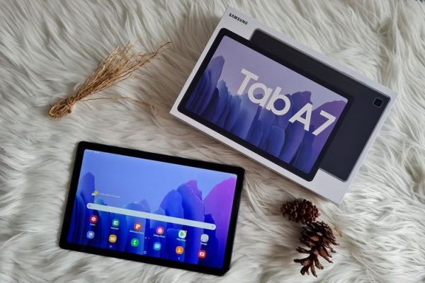 tablet 3 jutaan terbaik untuk kado akhir tahun samsung Tab a7