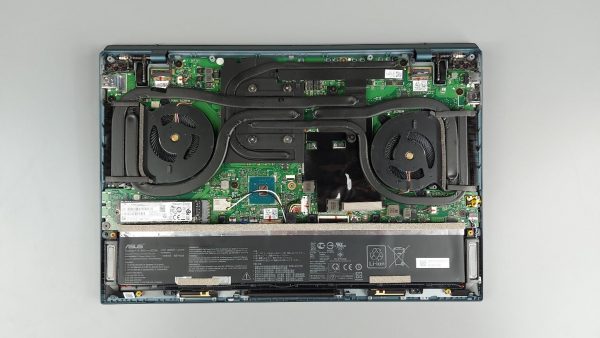 Asus ZenBook Pro Duo 15 OLED (UX582)