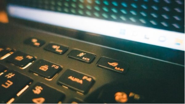 ASUS ROG Zephyrus M16 (GU603Z) 6