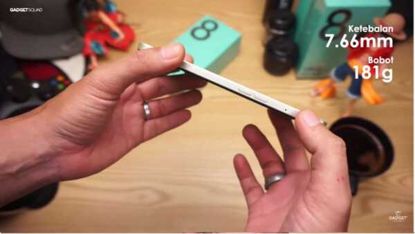 review desain OPPO Reno8 Z 5G